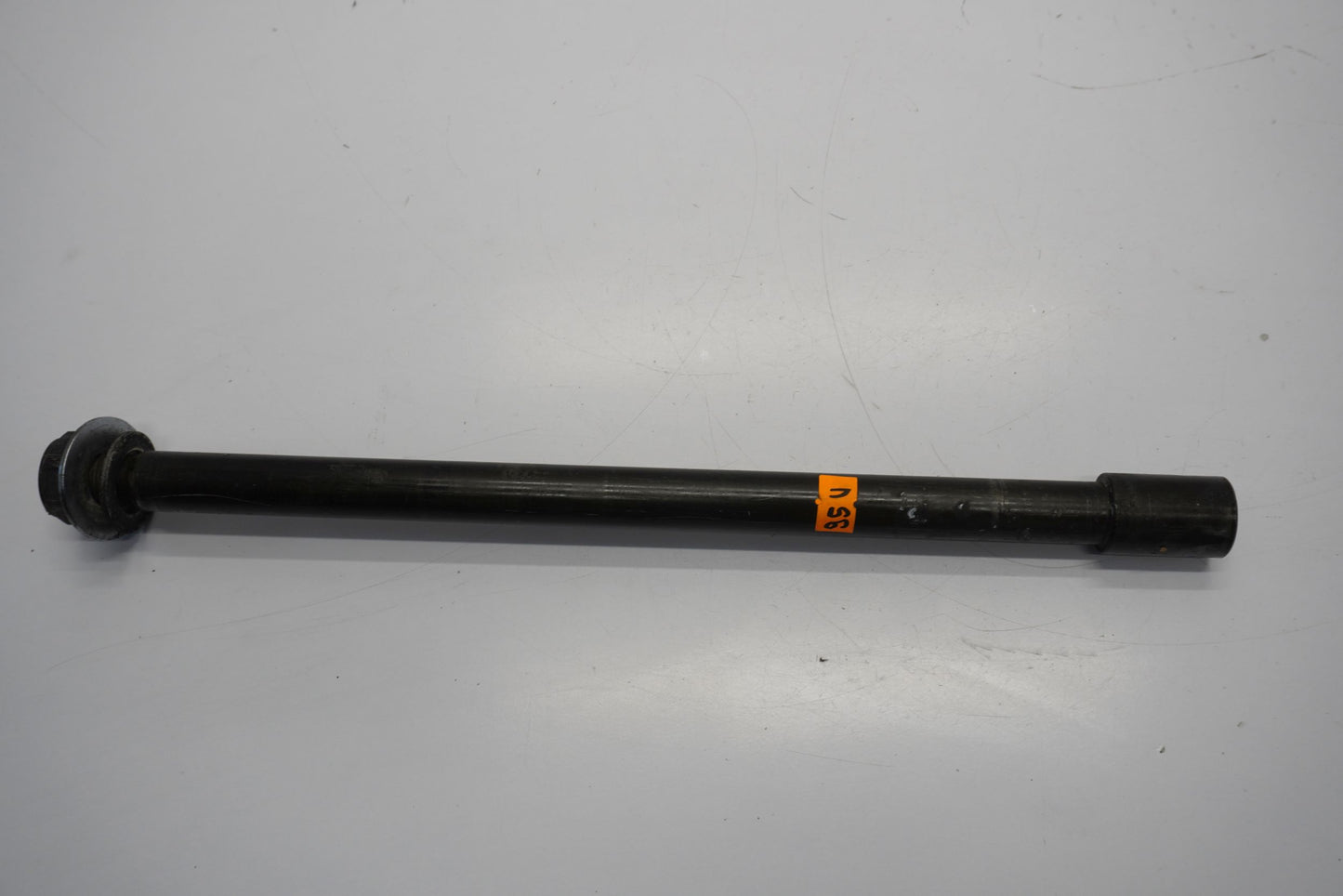 YAMAHA FJR 1300 06-12 Hinterachse Achse hinten Radachse rear axle 7