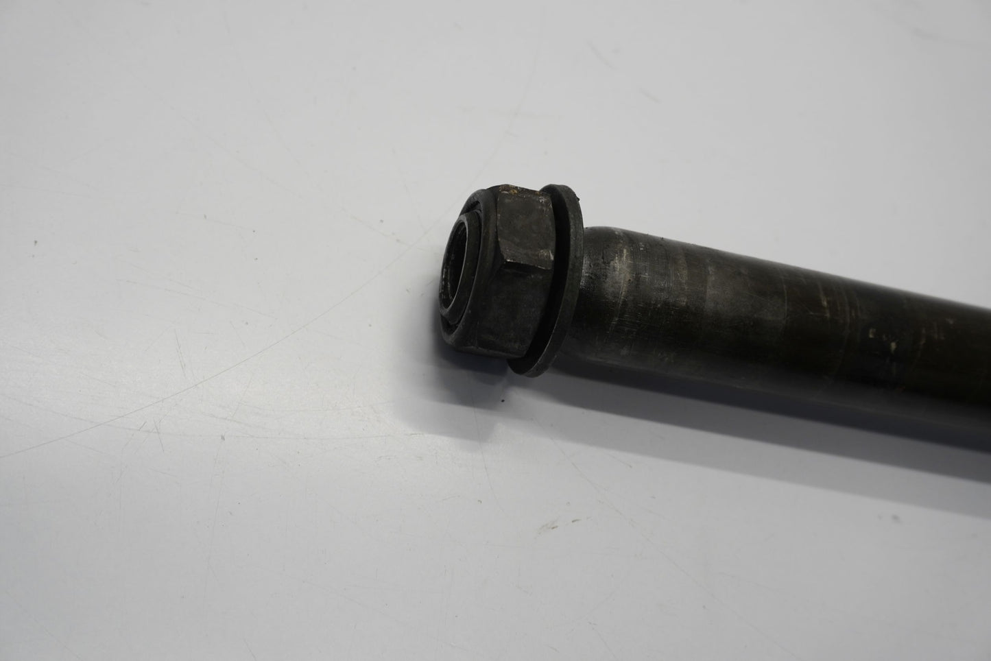 YAMAHA YZF-R6 RJ05 RJ09 03-05 Hinterachse Achse hinten Radachse rear axle 2