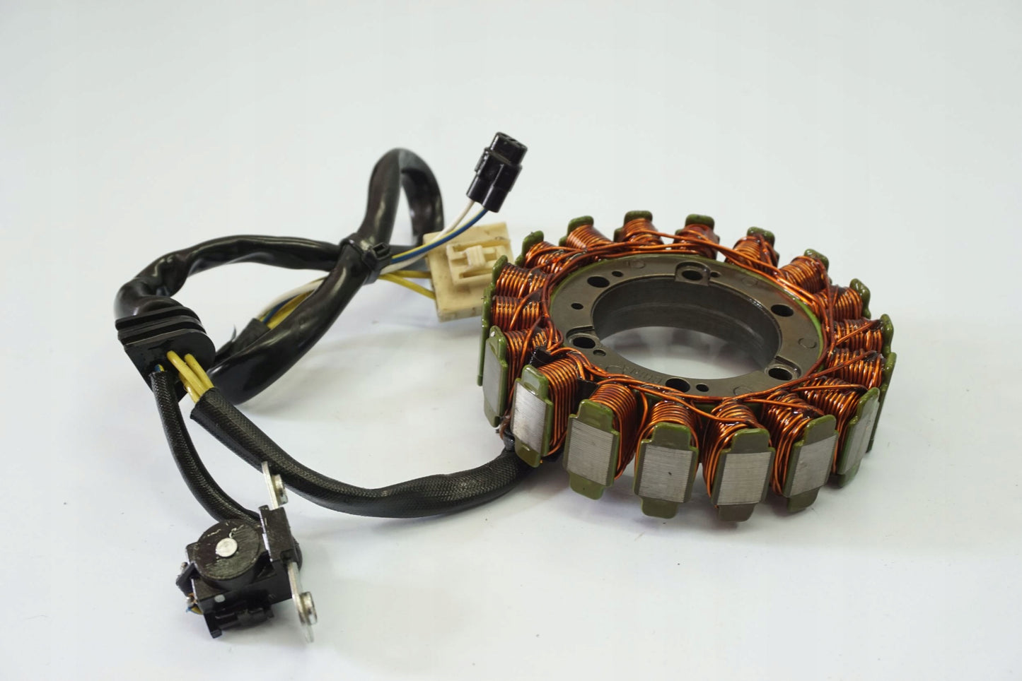 APRILIA DORSODURO 750 FACTORY 10-15 Lichtmaschine Stator Generator Lima Alternator 7