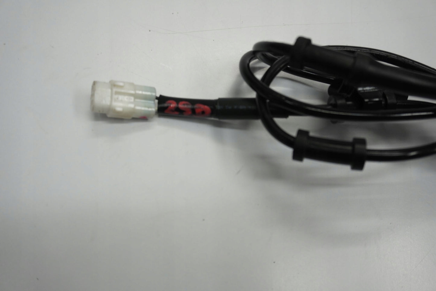 YAMAHA YZF-R7 22- ABS Sensor vorne 5