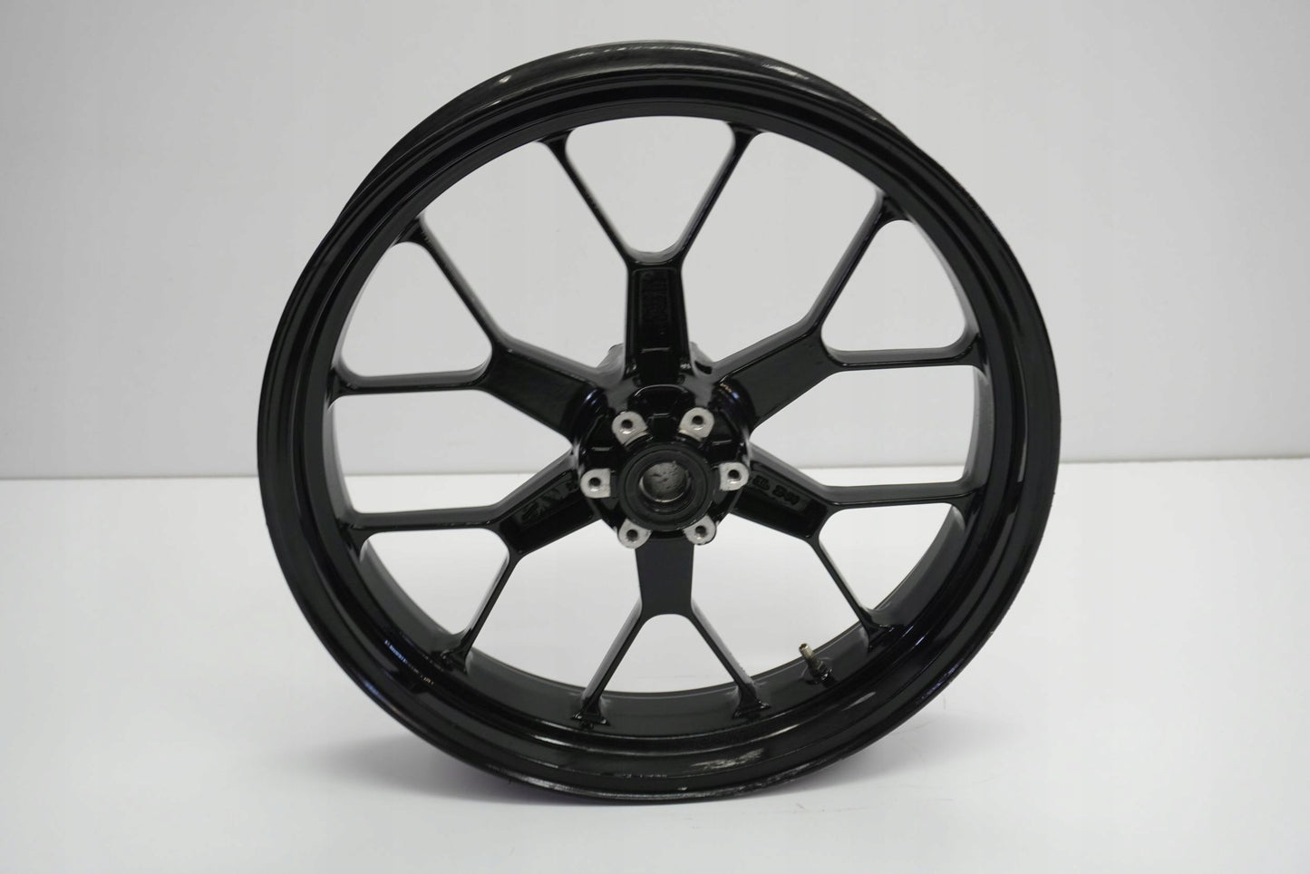 APRILIA SL 750 SHIVER 07-16 Felge vorne Wheel Vorderrad 3