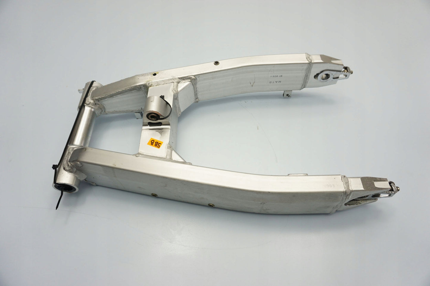 HONDA CBR 1100 XX 96-06 Schwinge Hinterradschwinge swing arm 8