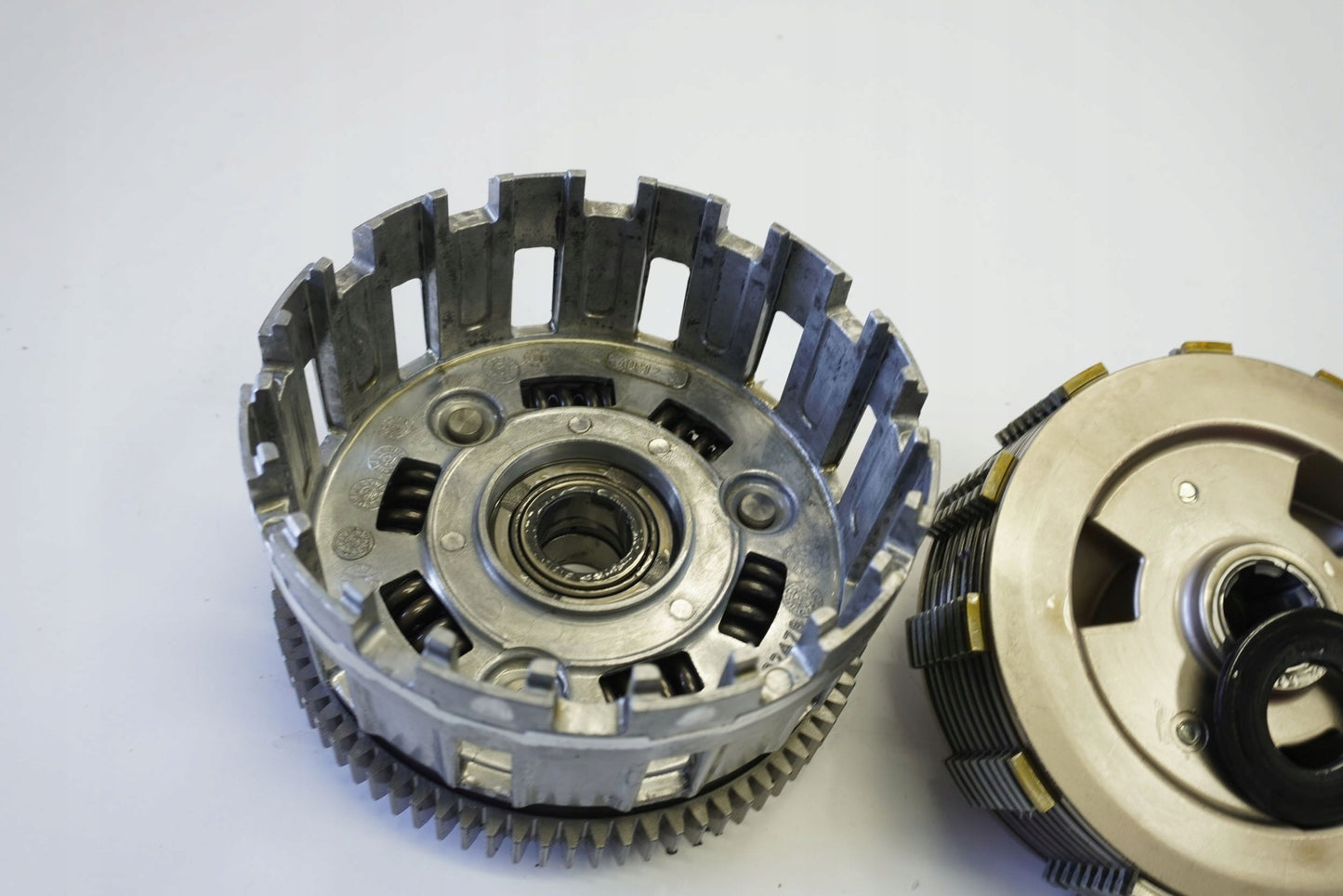 APRILIA RS 660 20- Kupplung Kupplungskorb Clutch 2