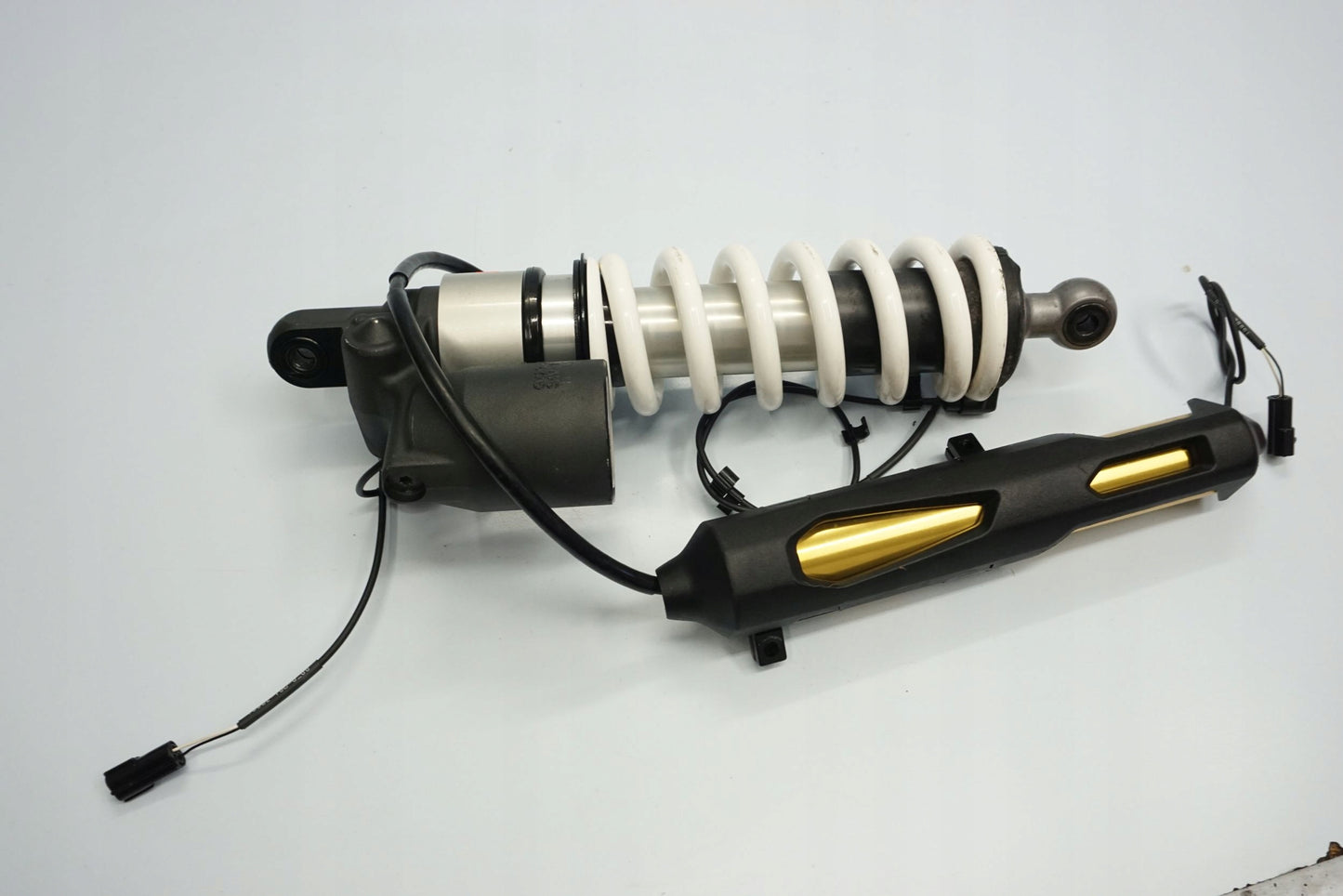 TRIUMPH TIGER 1200 RALLY EXPLORER 22- Stoßdämpfer Federbein shock absorber 10