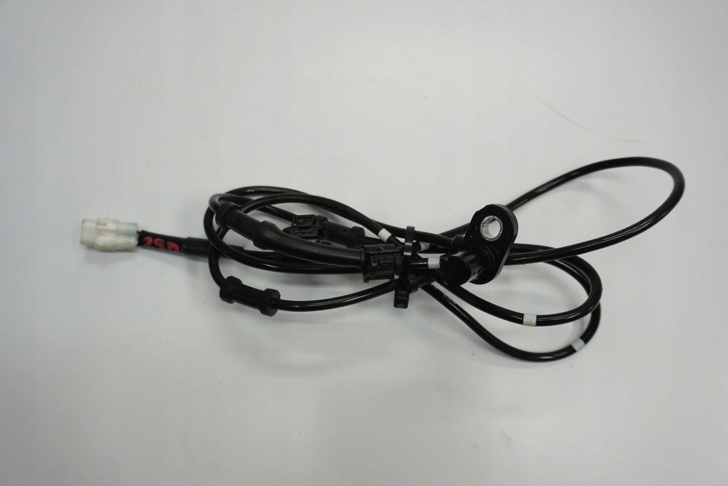 YAMAHA YZF-R7 22- ABS Sensor vorne 2