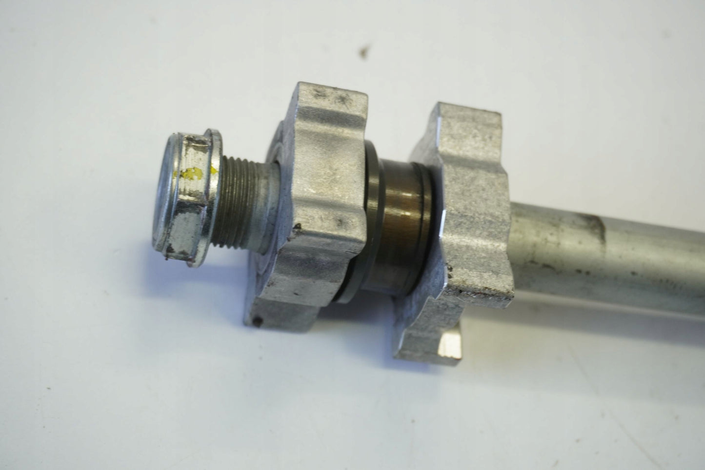 APRILIA RS 660 20- Hinterachse Achse hinten Radachse rear axle 7