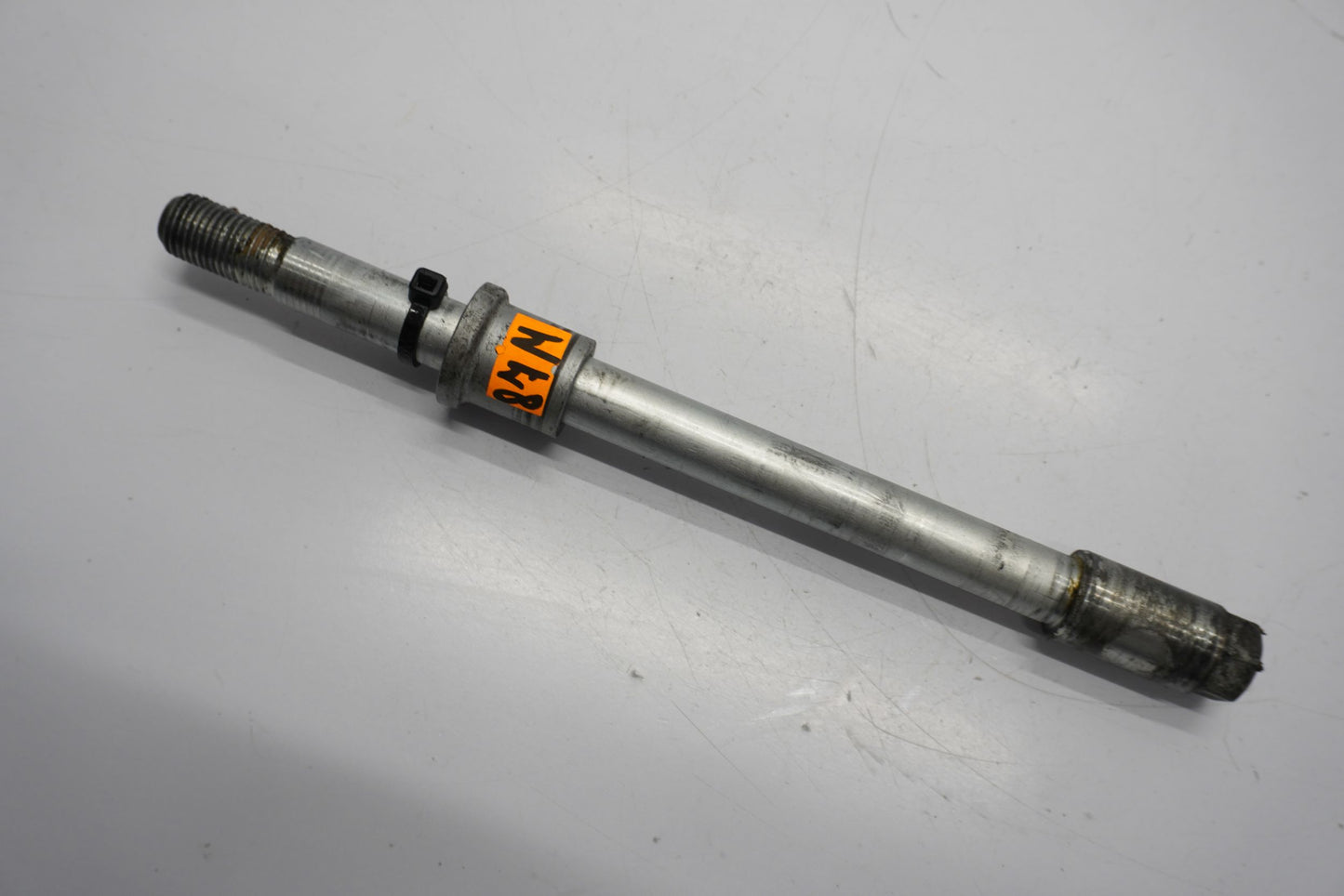 HONDA XL 125 V VARADERO 01-06 Vorderachse Achse vorne Radachse front axle 6