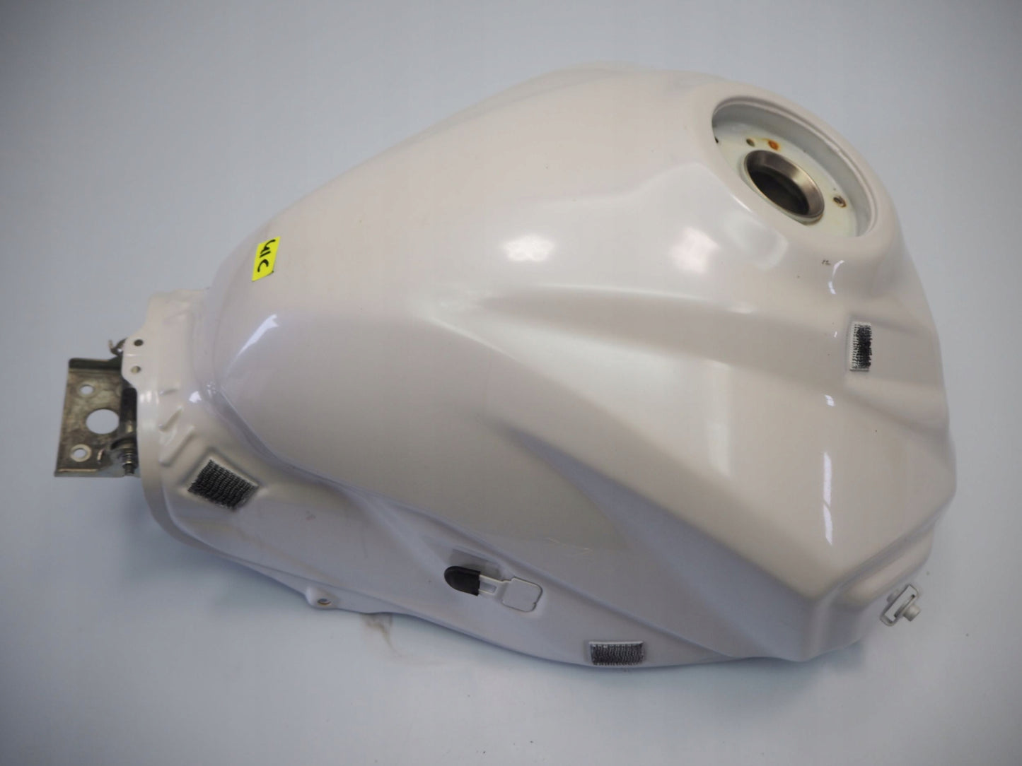 SUZUKI GSX-S 750 17-23 Kraftstofftank Benzintank Fuel Tank 12