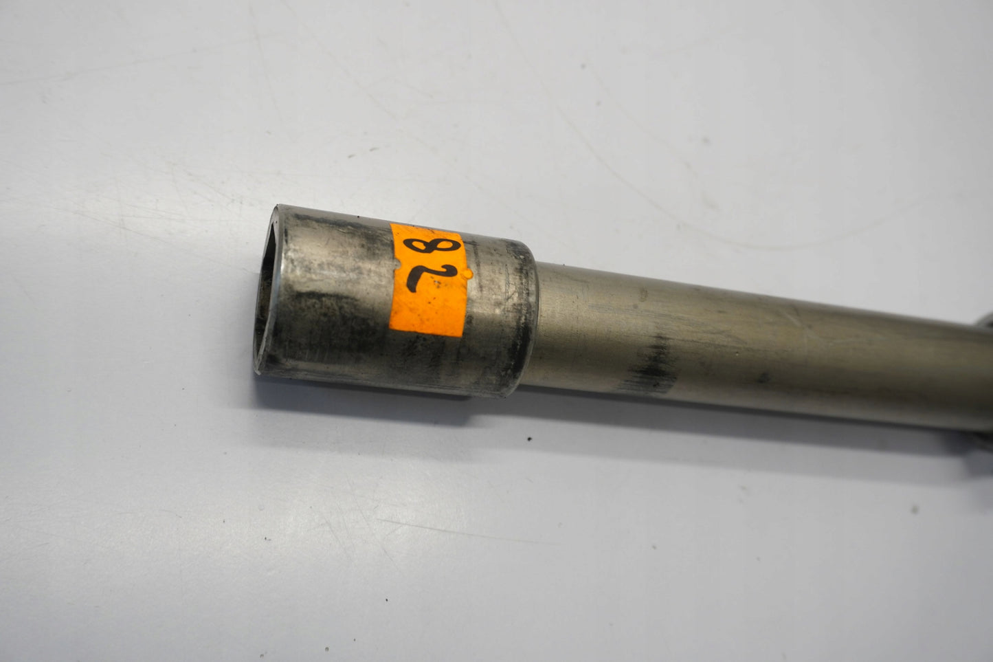 YAMAHA FZ6 FAZER 600 04-09 Vorderachse Achse vorne Radachse front axle 6