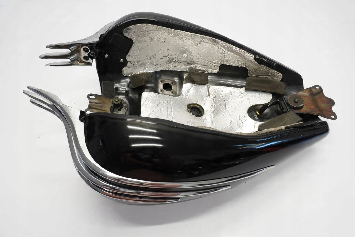 YAMAHA XV 1900 A MIDNIGHT STAR 06-13 Kraftstofftank Benzintank Fuel Tank 11