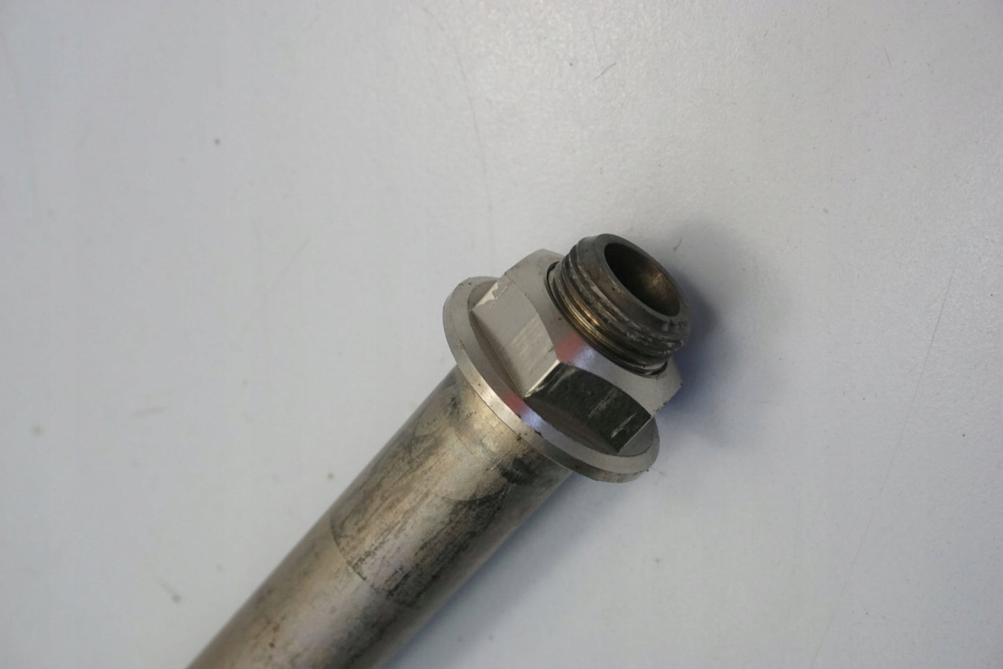 SUZUKI GSX-S 1000 15-20 Vorderachse Achse vorne Radachse front axle 6