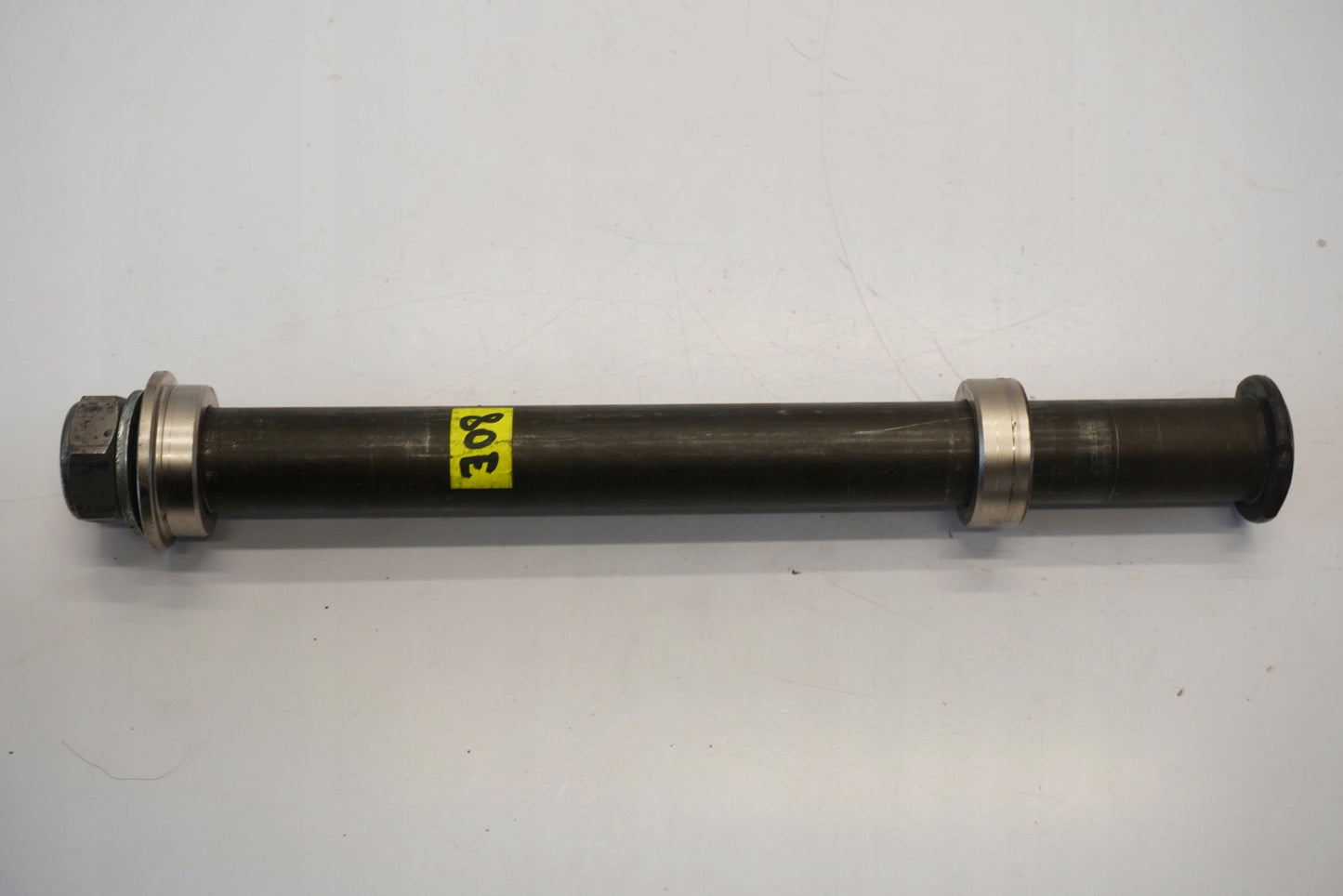 YAMAHA YZF-R6 RJ11 06-07 Hinterachse Achse hinten Radachse rear axle 3