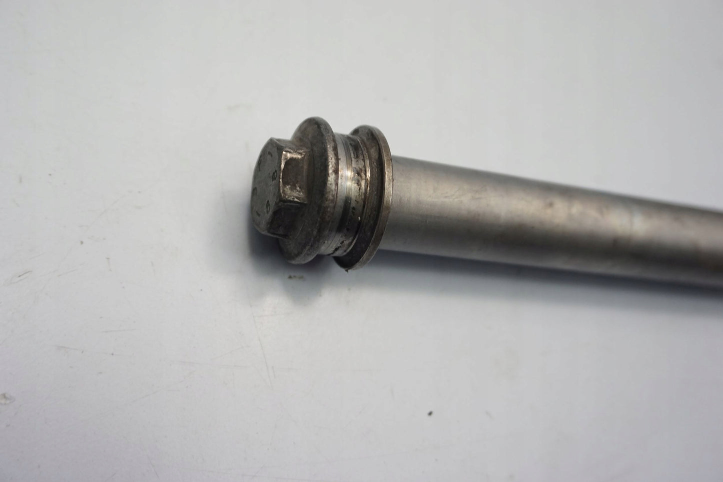 BMW G 310 GS 17- Vorderachse Achse vorne Radachse front axle 6