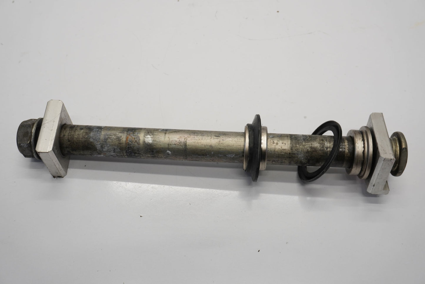 YAMAHA YZF-R1 RN19 07-08 Hinterachse Achse hinten Radachse rear axle 3