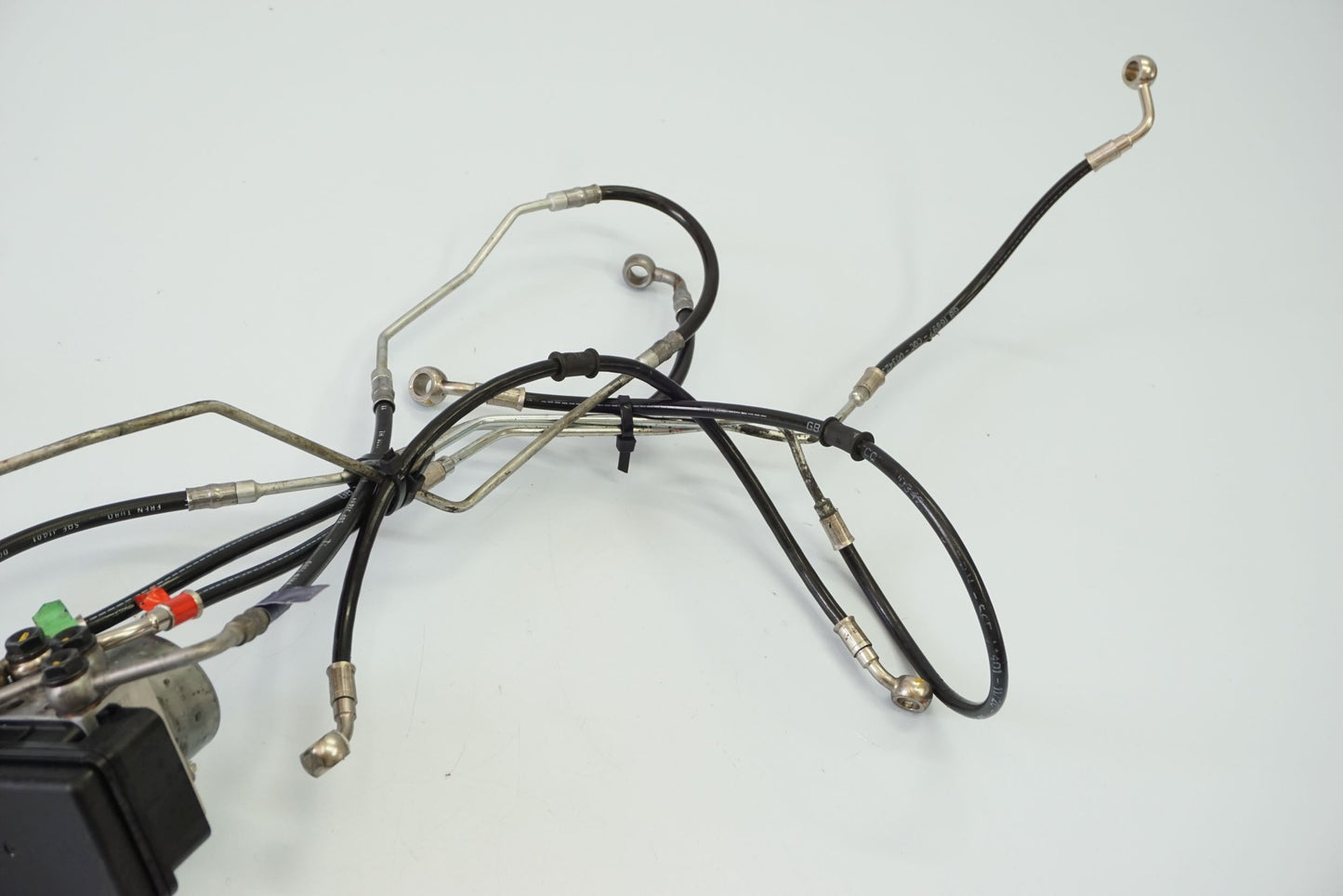 DUCATI PANIGALE 1100 V4 S 18- ABS Pumpe Druckmodulator 8