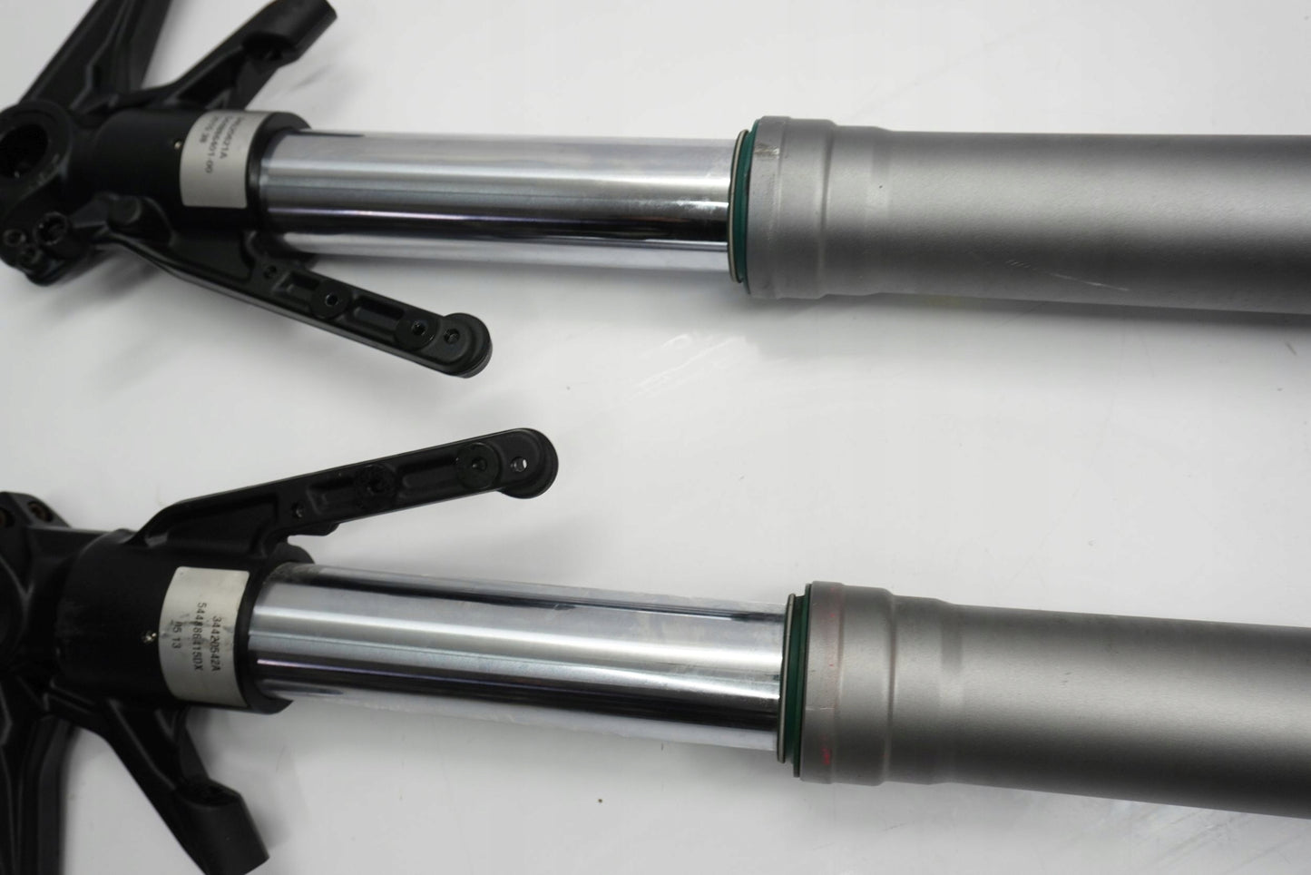 DUCATI MULTISTRADA 1200 S 10-15 Gabel Gabelholme Fork 16