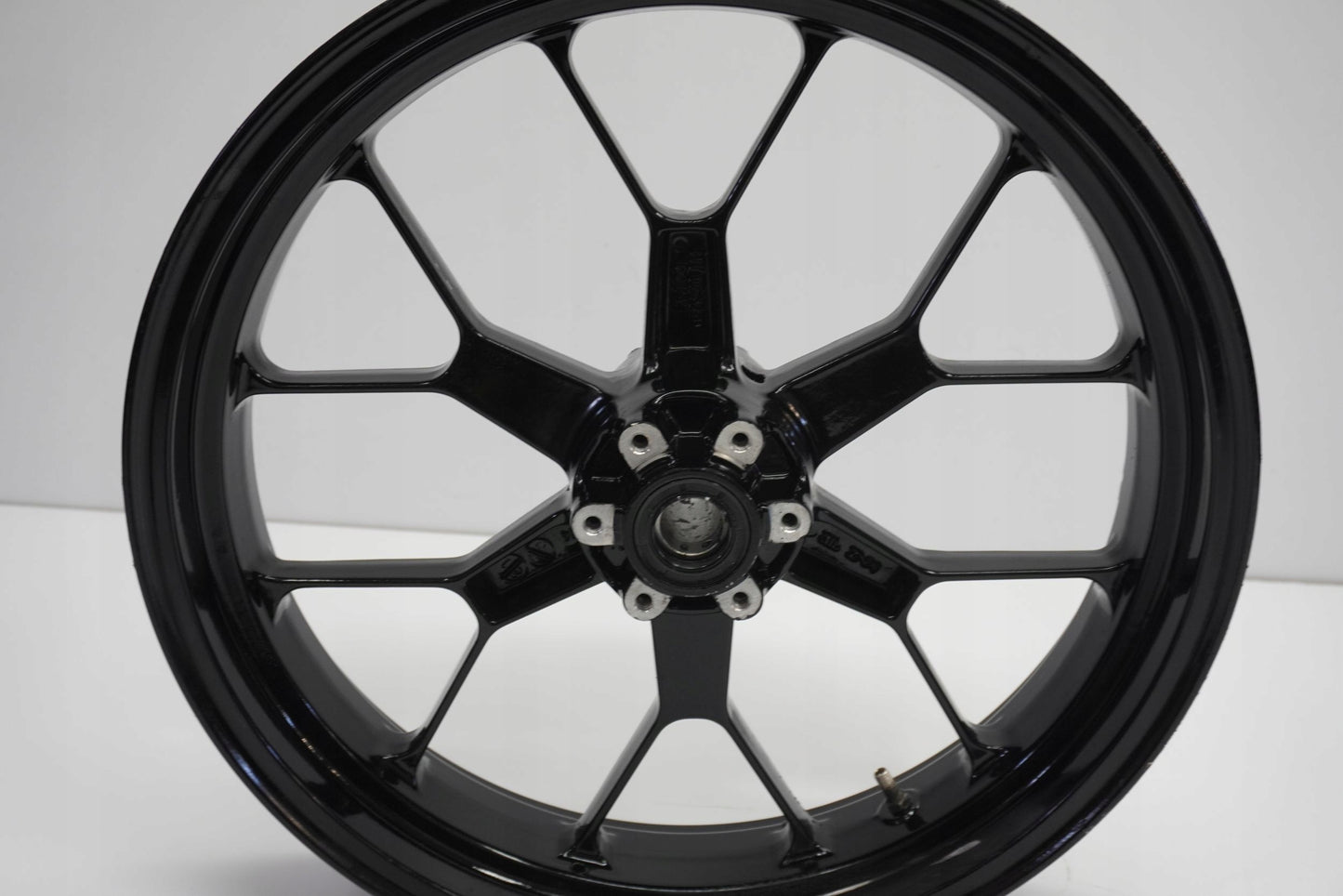 APRILIA SL 750 SHIVER 07-16 Felge vorne Wheel Vorderrad 4