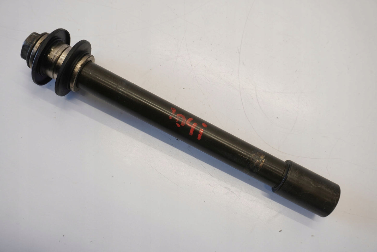 YAMAHA YZF-R6 RJ11 06-07 Vorderachse Achse vorne Radachse front axle 5