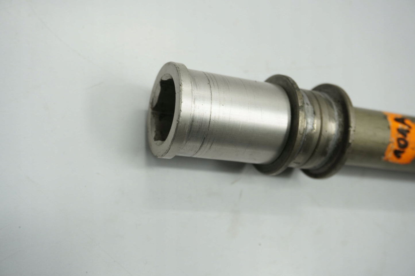 KAWASAKI ZZR-1400 05-11 Vorderachse Achse vorne Radachse front axle 6