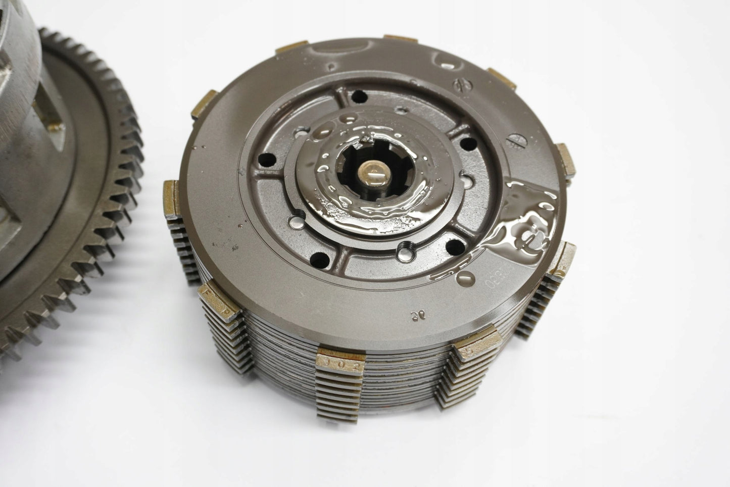 SUZUKI GSX-R 600 750 K4-K5 Kupplung Kupplungskorb Clutch 8