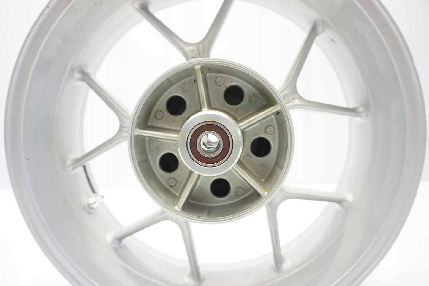 TRIUMPH TIGER 1050 06-12 Felge hinten Wheel Hinterrad 9