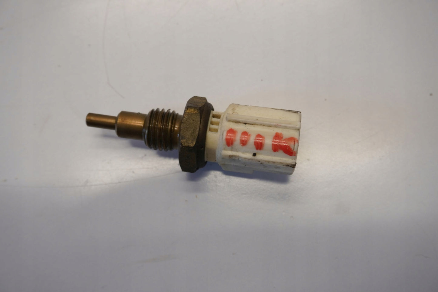 SUZUKI GSR 750 11-16 Temperatursensor Thermostat Temperature sensor 5