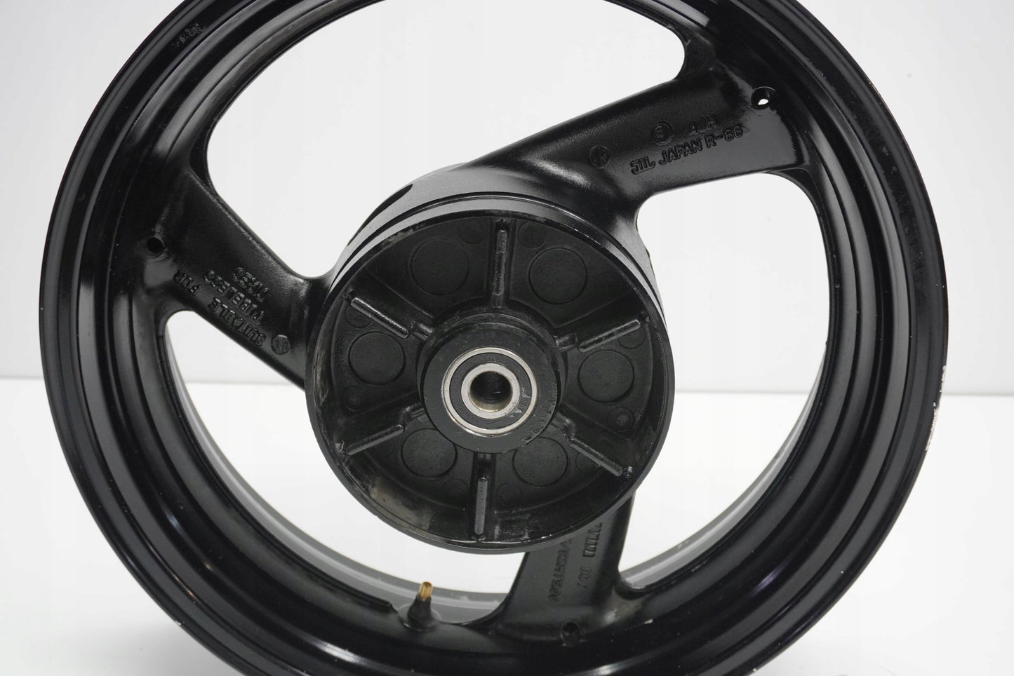 YAMAHA FZS FAZER 600 02-03 Felge hinten Wheel Hinterrad 12