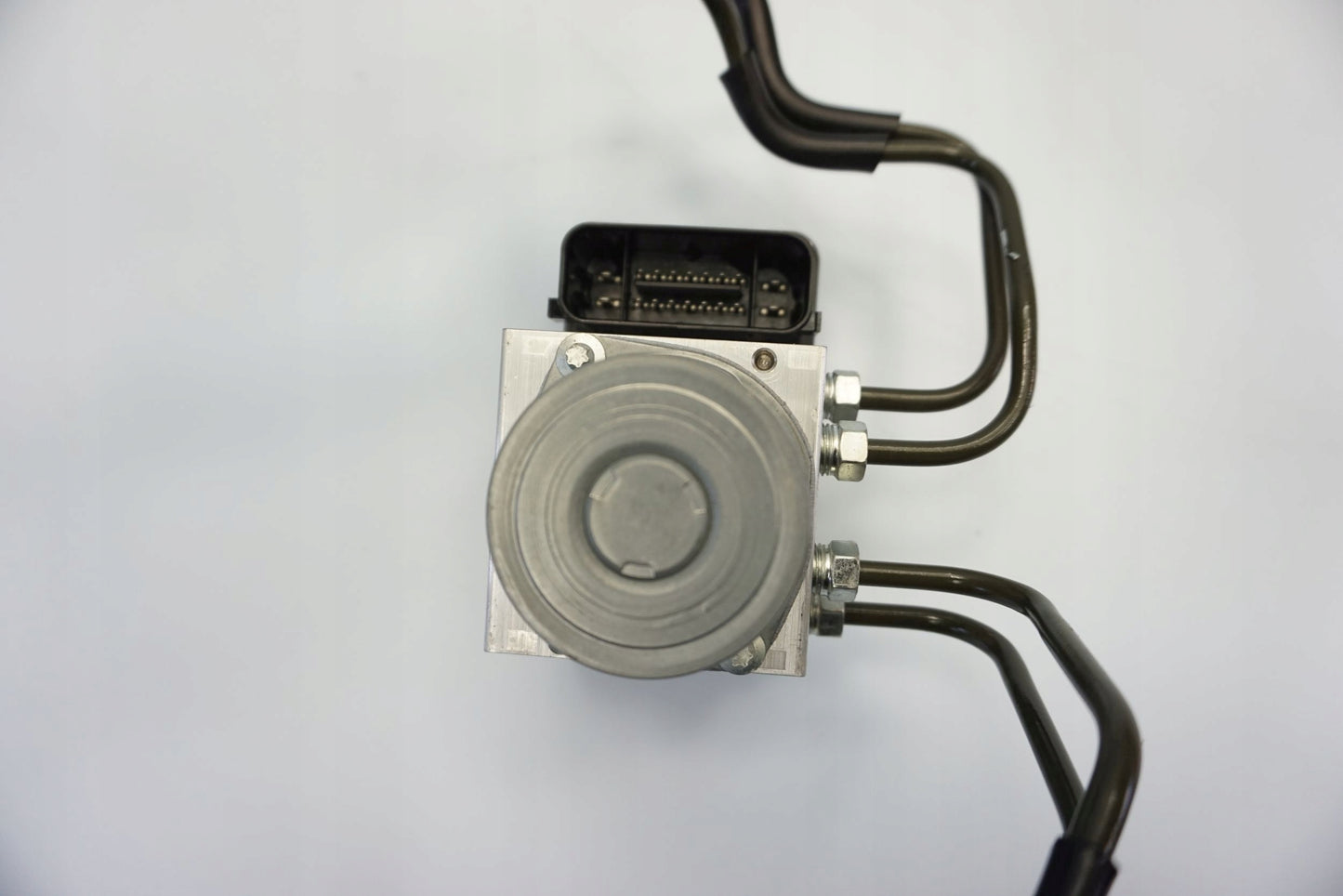 SUZUKI DL 1050 V-STROM 20- ABS Pumpe Druckmodulator 8