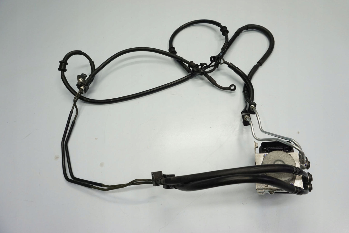 YAMAHA MT-09 TRACER 15-17 ABS Pumpe Druckmodulator 7