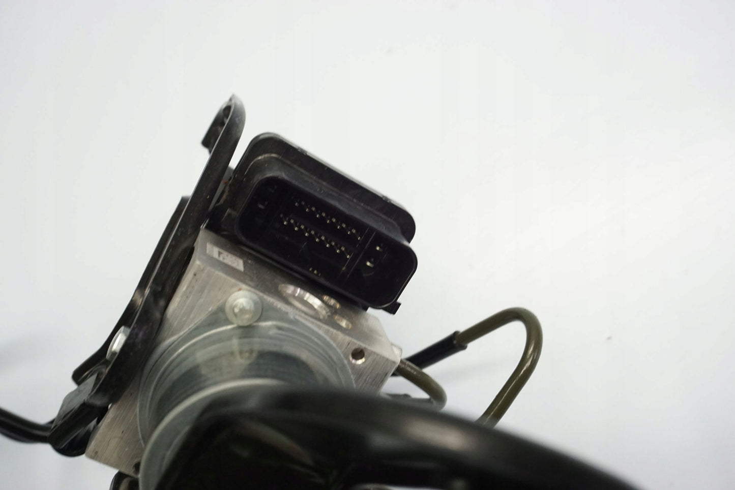 SUZUKI GSX-S 1000 15-20 ABS Pumpe Druckmodulator 9