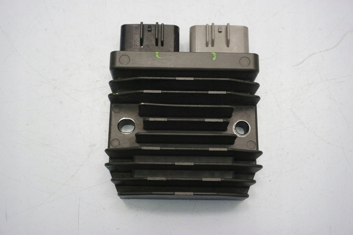 YAMAHA XTZ TENERE 700 Spannungsregler Gleichrichter Rectifier Voltage Regulator 6