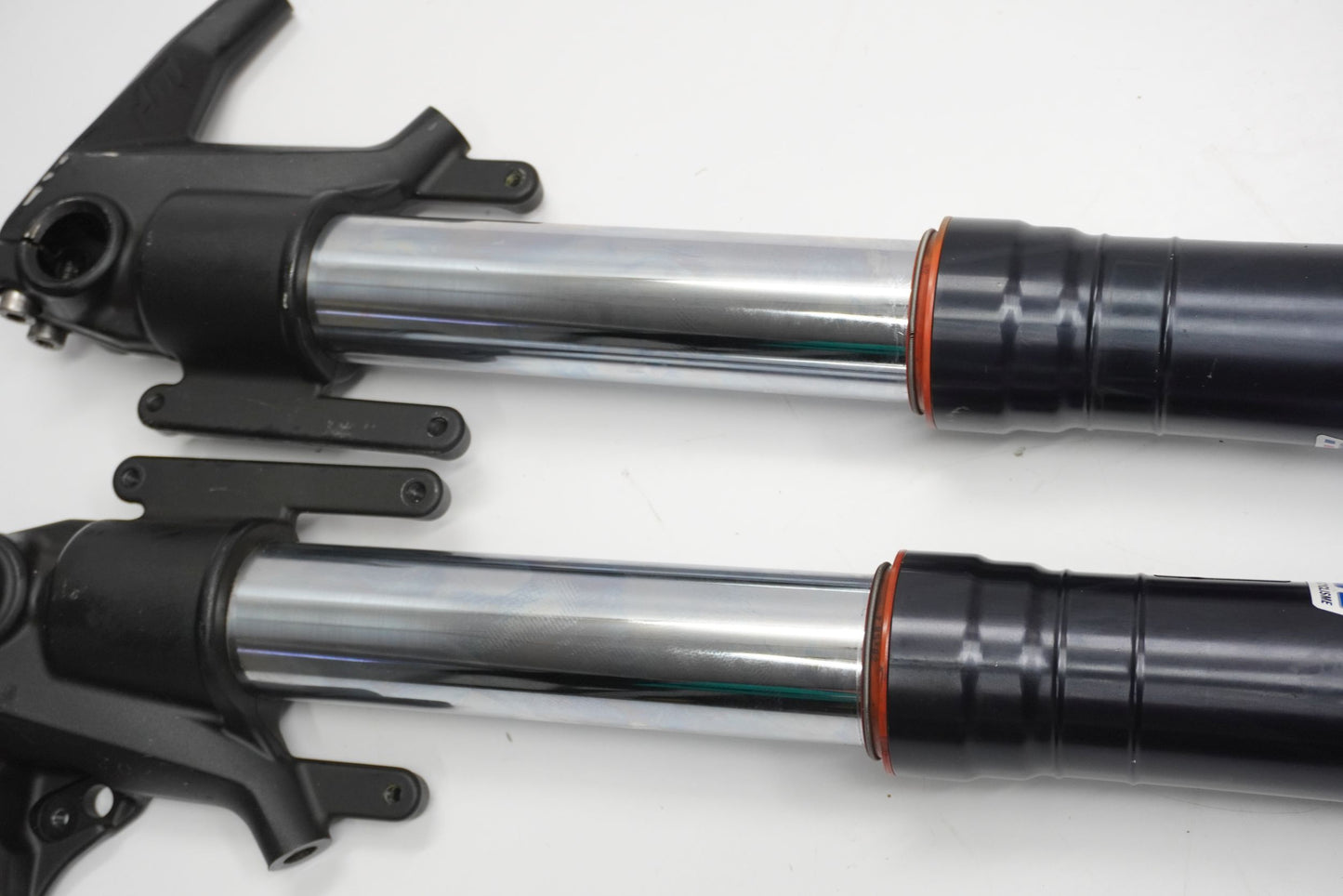 TRIUMPH TIGER EXPLORER 1200 XCX 16-17 Gabel Gabelholme Fork 5