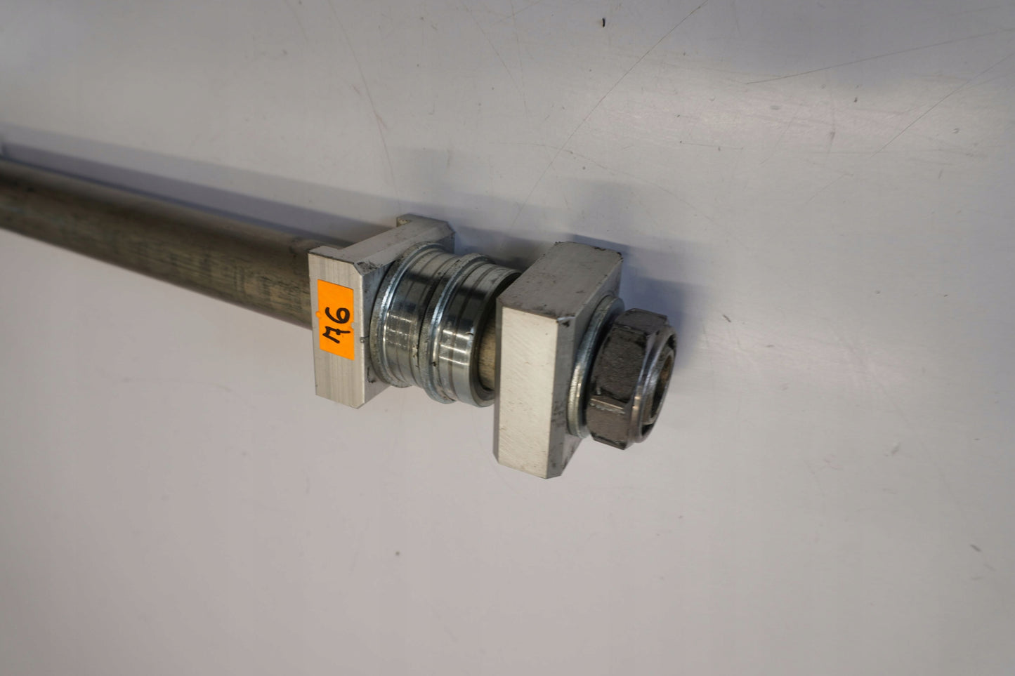 YAMAHA FZ6 FAZER 600 04-09 Hinterachse Achse hinten Radachse rear axle 7