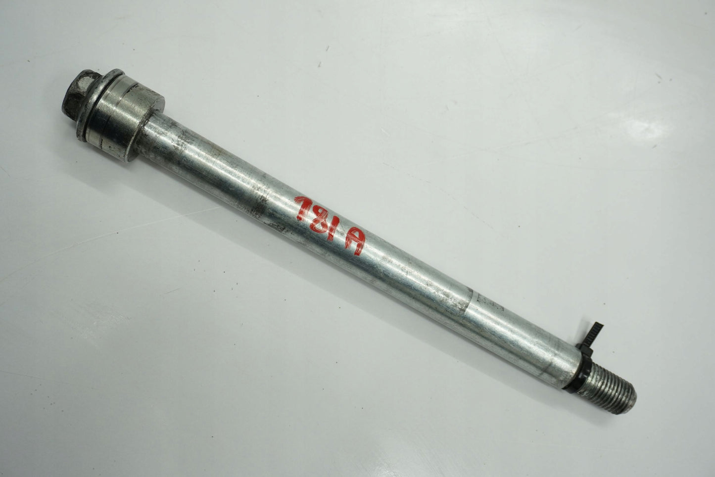 YAMAHA XV 535 VIRAGO 87-03 Vorderachse Achse vorne Radachse front axle 6