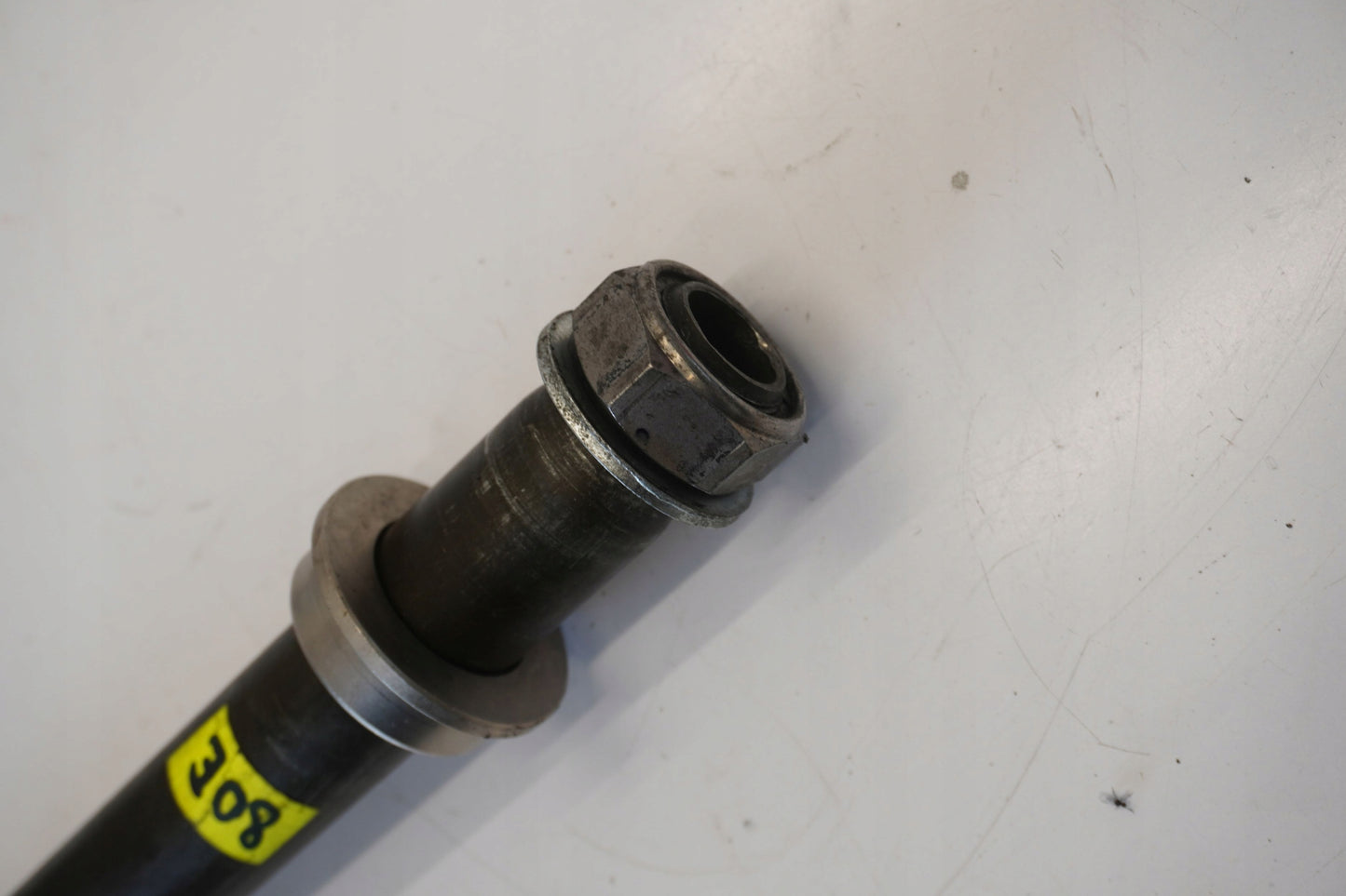 YAMAHA YZF-R6 RJ11 06-07 Hinterachse Achse hinten Radachse rear axle 5