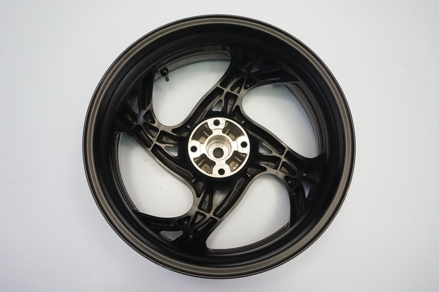 HONDA CB 1000 R SC60 08-16 Felge hinten Wheel Hinterrad 10