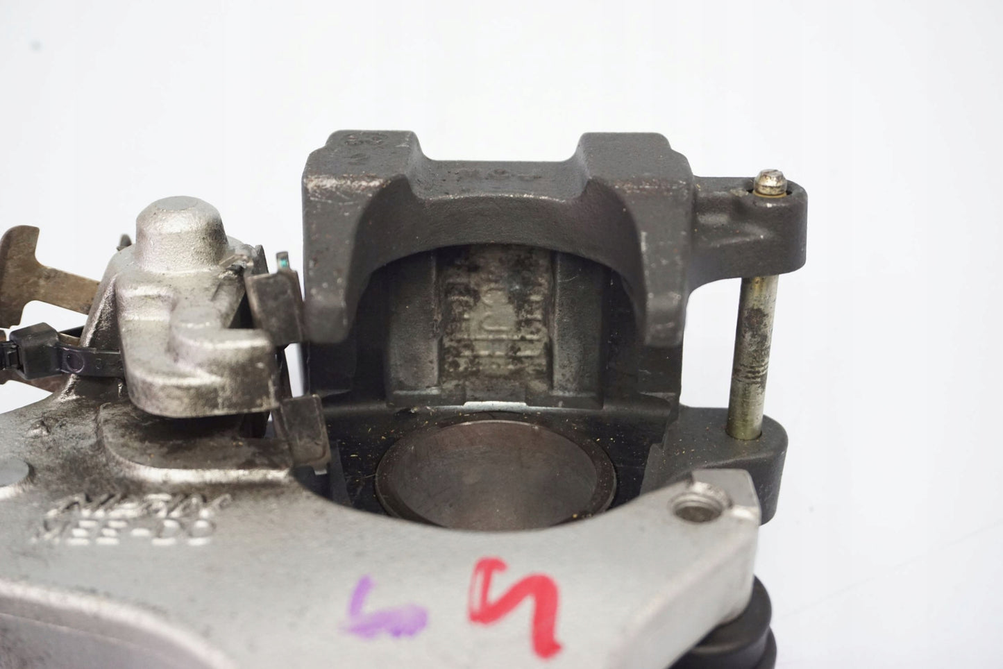 HONDA CBR 600RR PC37-A 03-04 Bremse Bremssattel Bremszange hinten 8