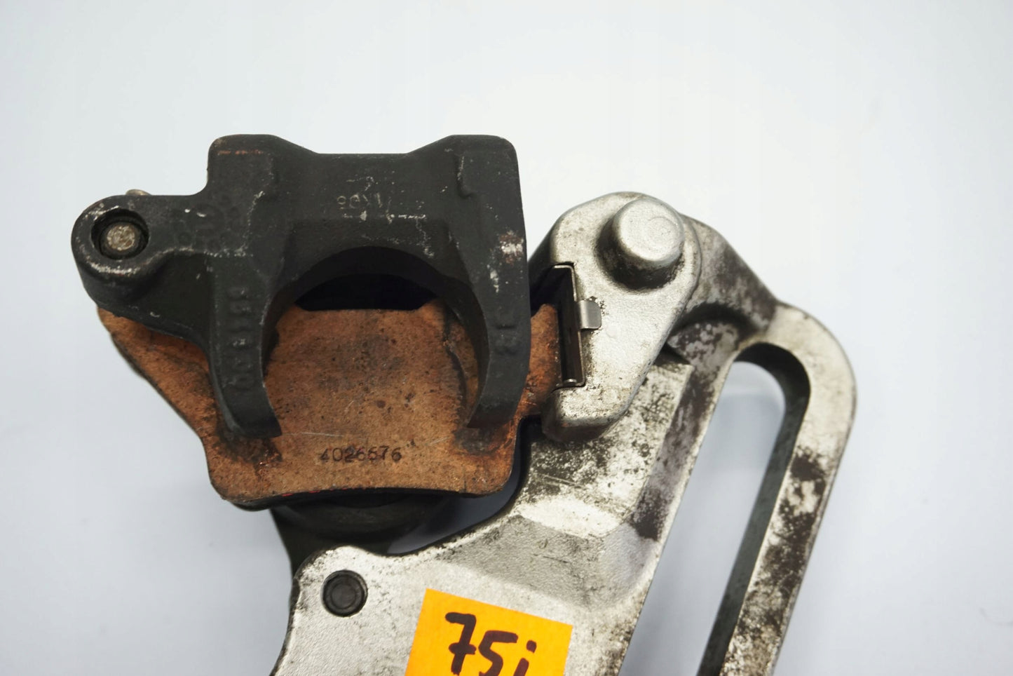 BMW F 800 R 09-14 Bremse Bremssattel Bremszange hinten 6