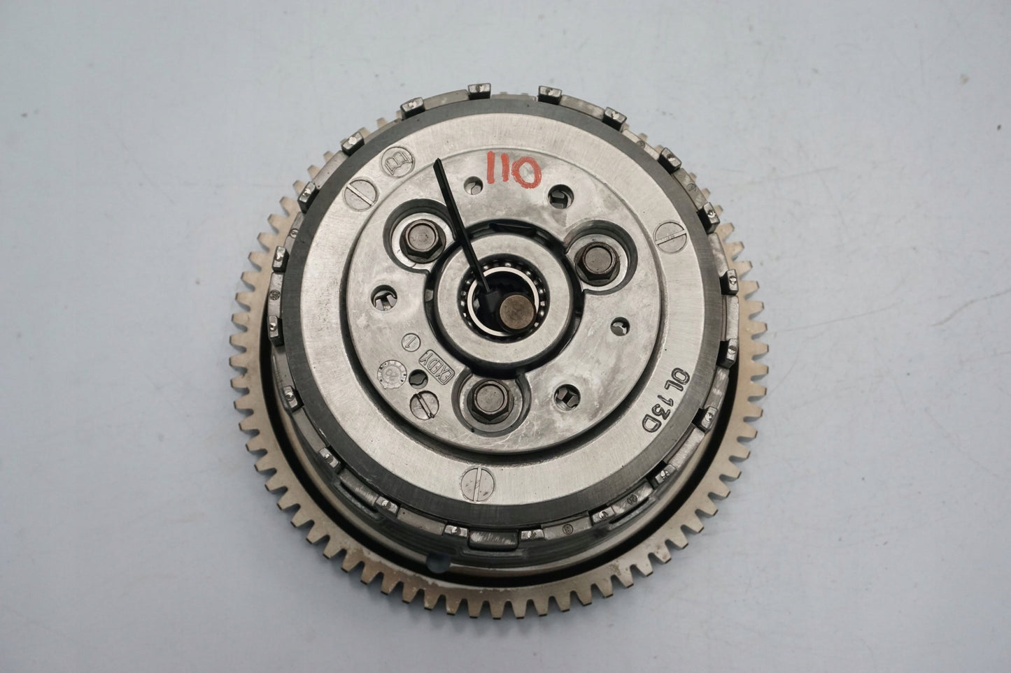 TRIUMPH TRIDENT 660 21- Kupplung Kupplungskorb Clutch 8