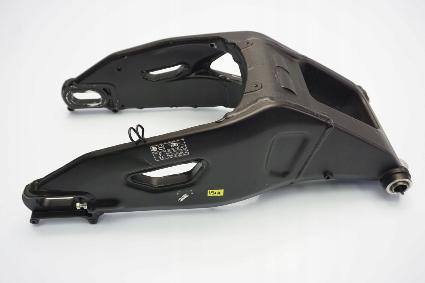 YAMAHA MT-10 16-21 Schwinge Hinterradschwinge swing arm 8