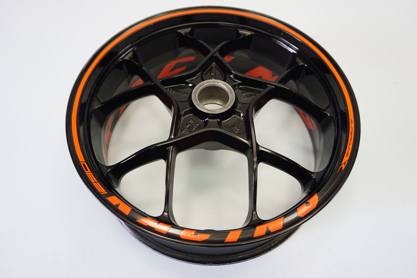 KTM 1290 SUPER DUKE 17-20 Felge hinten Wheel Hinterrad 11