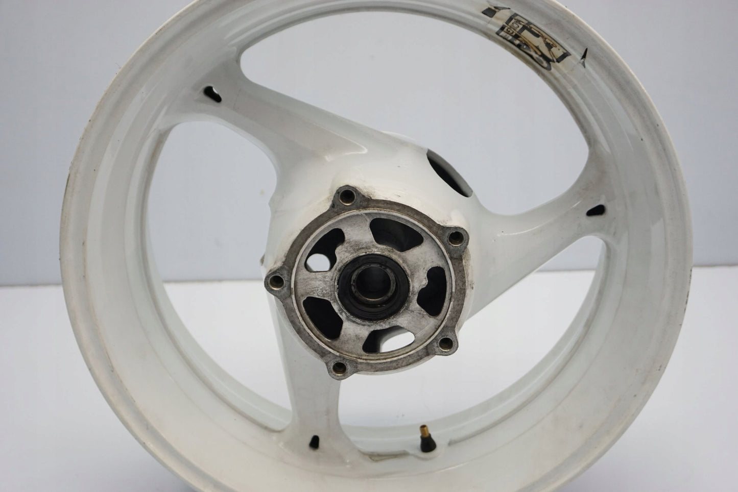 SUZUKI GSR 750 11-16 Felge hinten Wheel Hinterrad 10