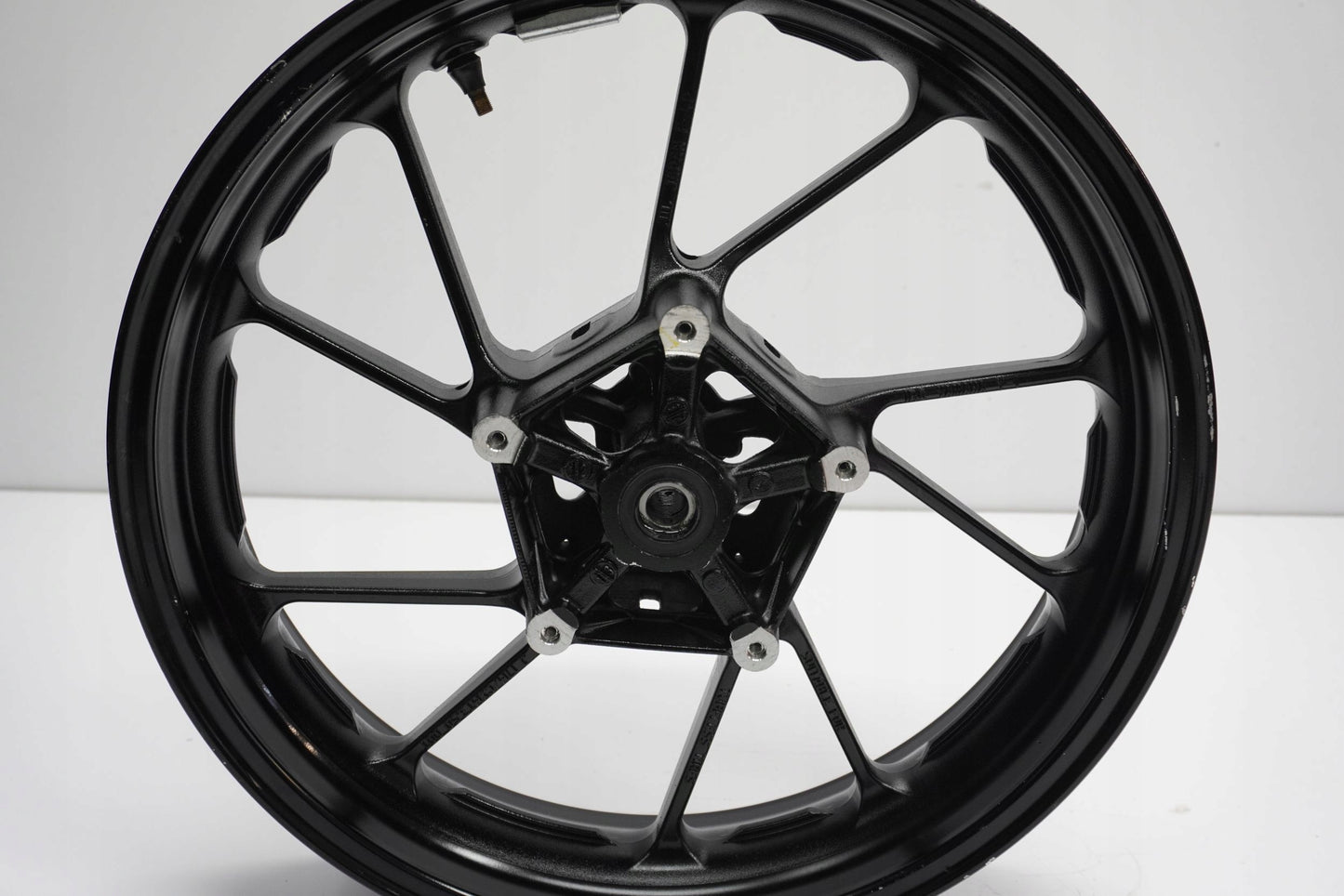 YAMAHA MT-09 13-16 Felge vorne Wheel Vorderrad 11