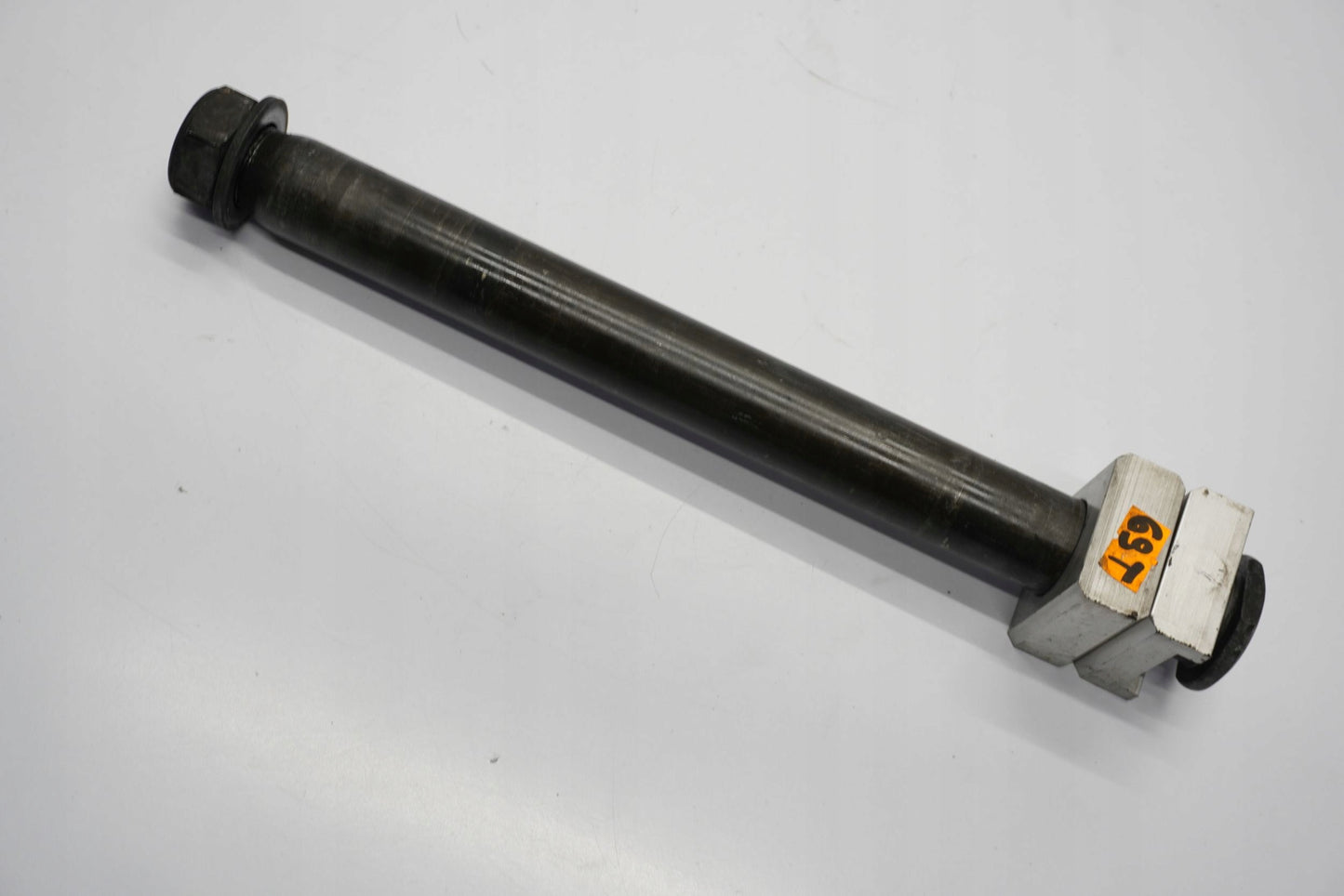 YAMAHA YZF-R6 RJ05 RJ09 03-05 Hinterachse Achse hinten Radachse rear axle 7