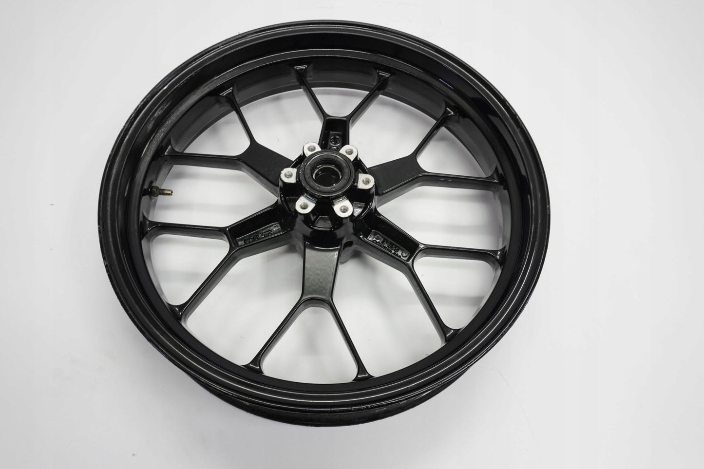 APRILIA SL 750 SHIVER 07-16 Felge vorne Wheel Vorderrad 7