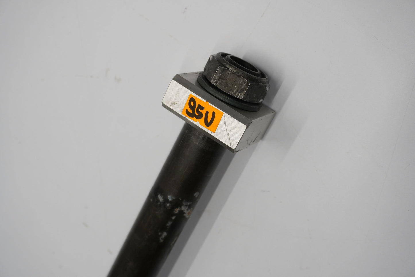 YAMAHA YZF-R6 RJ05 RJ09 03-05 Hinterachse Achse hinten Radachse rear axle 5