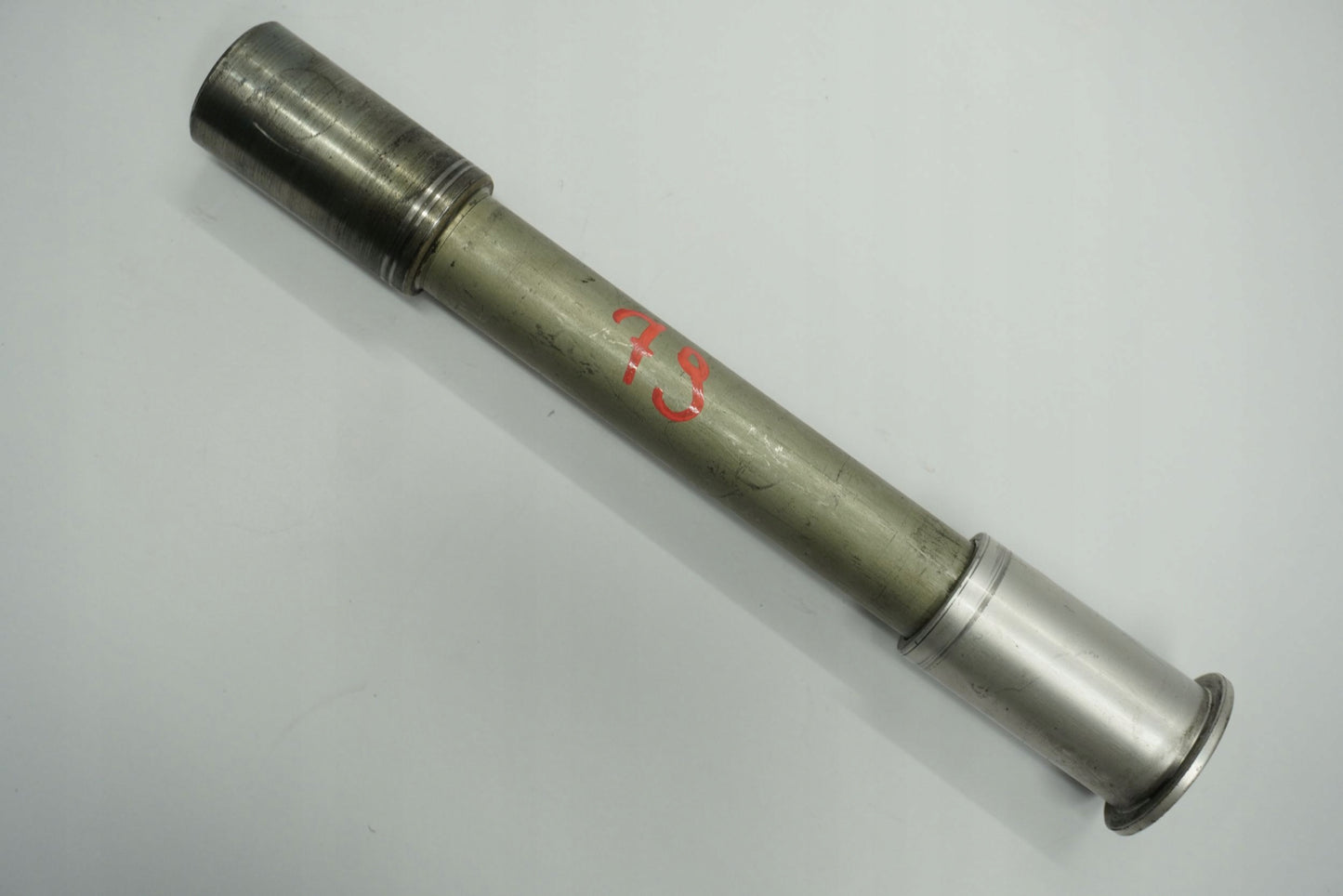 SUZUKI GSX-R 600 750 K4-K5 Vorderachse Achse vorne Radachse front axle 6