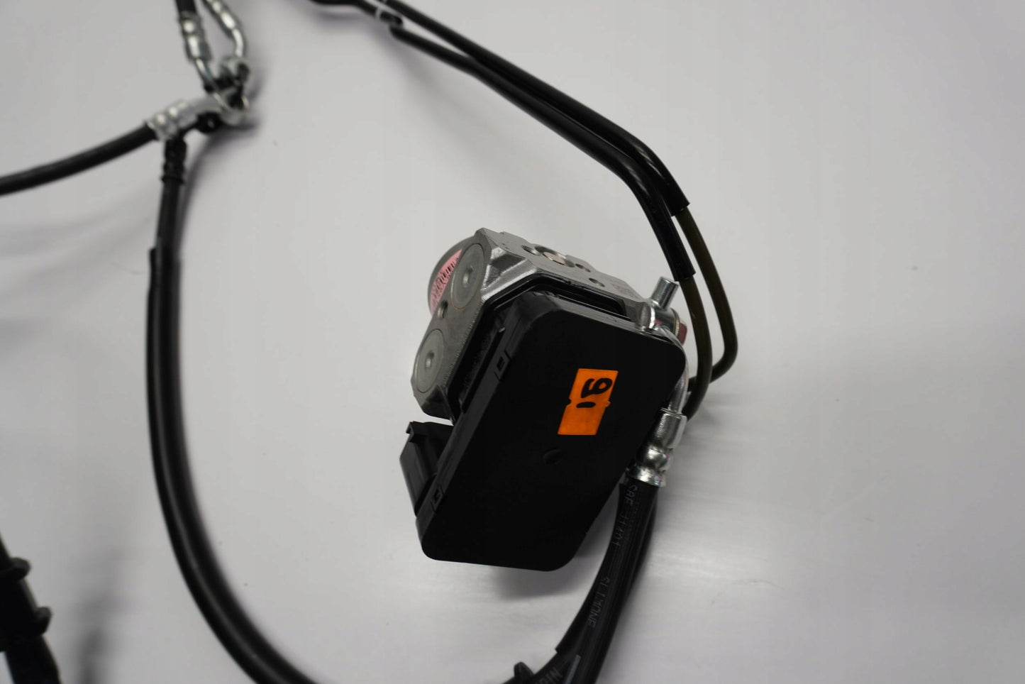 SUZUKI V-STROM 800 23- ABS Pumpe Druckmodulator 8