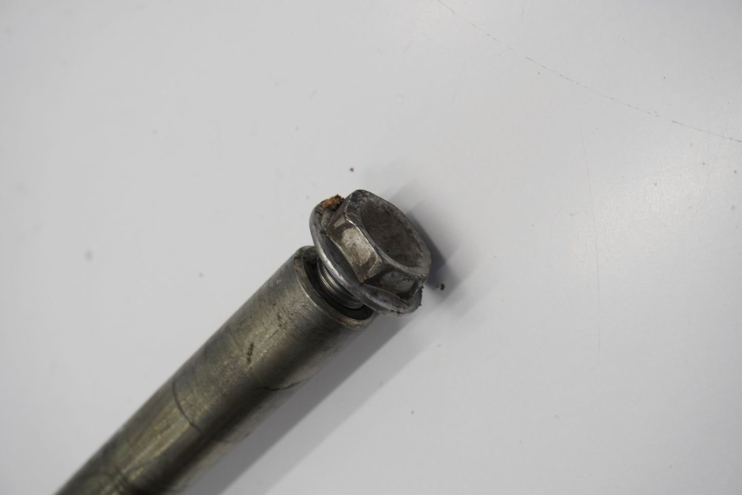 YAMAHA YZF-R1 RN19 07-08 Vorderachse Achse vorne Radachse front axle 3