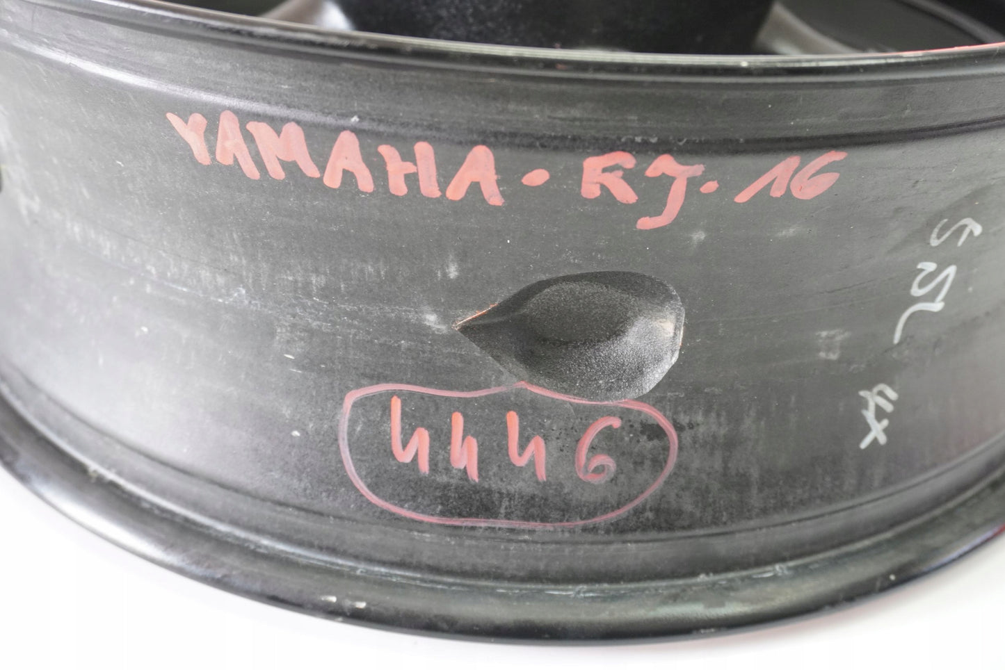 YAMAHA YZF-R6 RJ15 08-15 Felge hinten Wheel Hinterrad 5